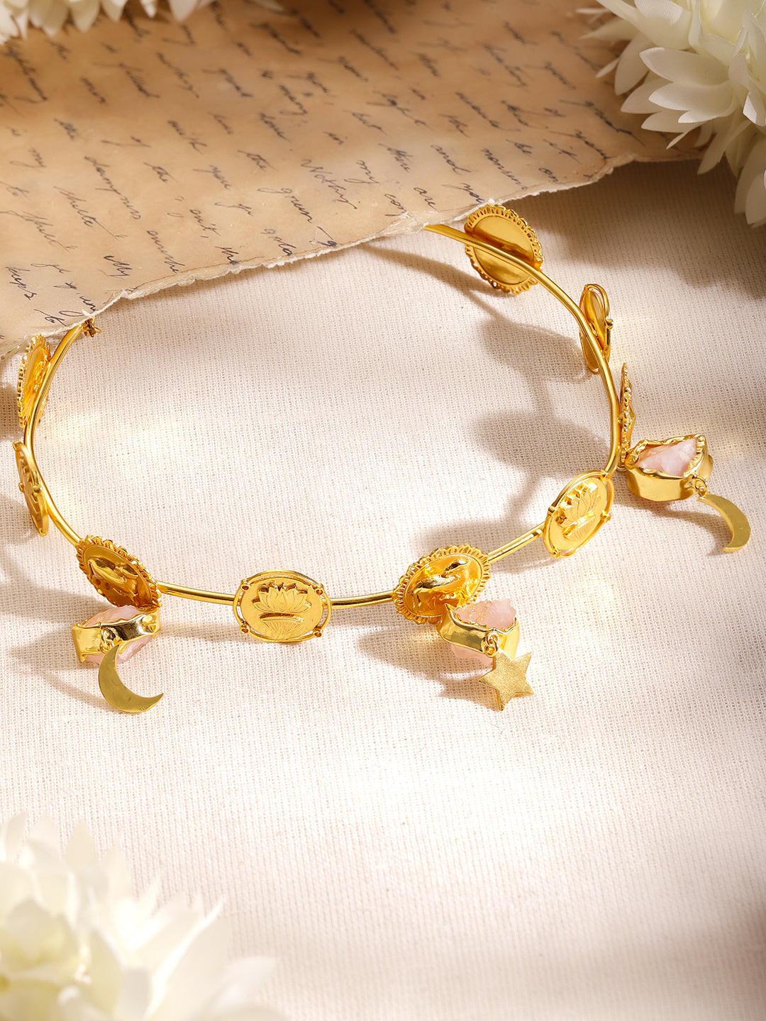 Multi Charm Pink Studded Gold Choker フリーサイズ