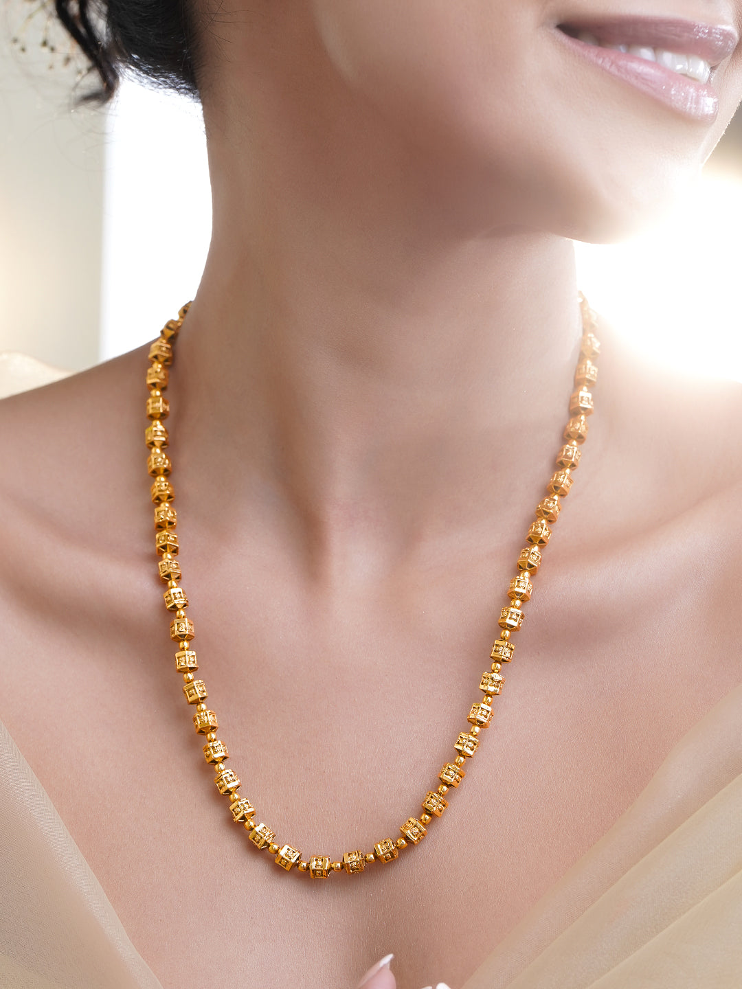 Festive Shine Gold Beaded Necklace フリーサイズ