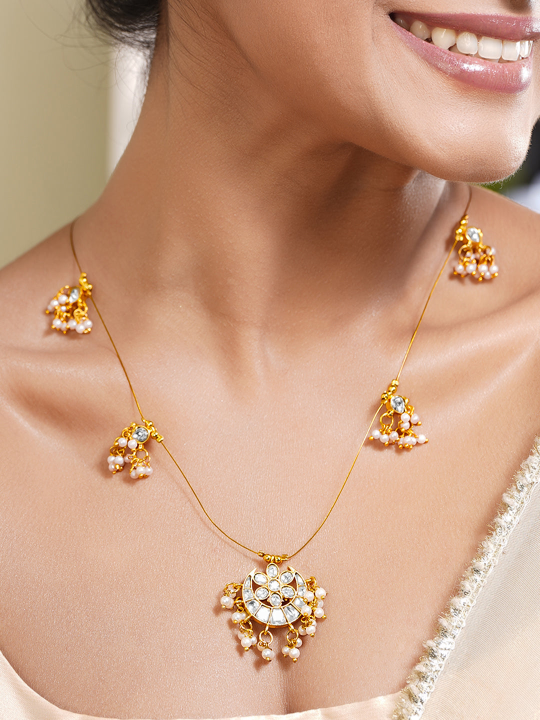 Floral Kundan Pearl Cluster Necklace Set フリーサイズ