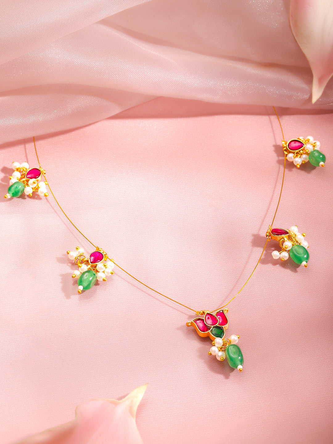 Lotus Motif Kundan Statement Necklace フリーサイズ