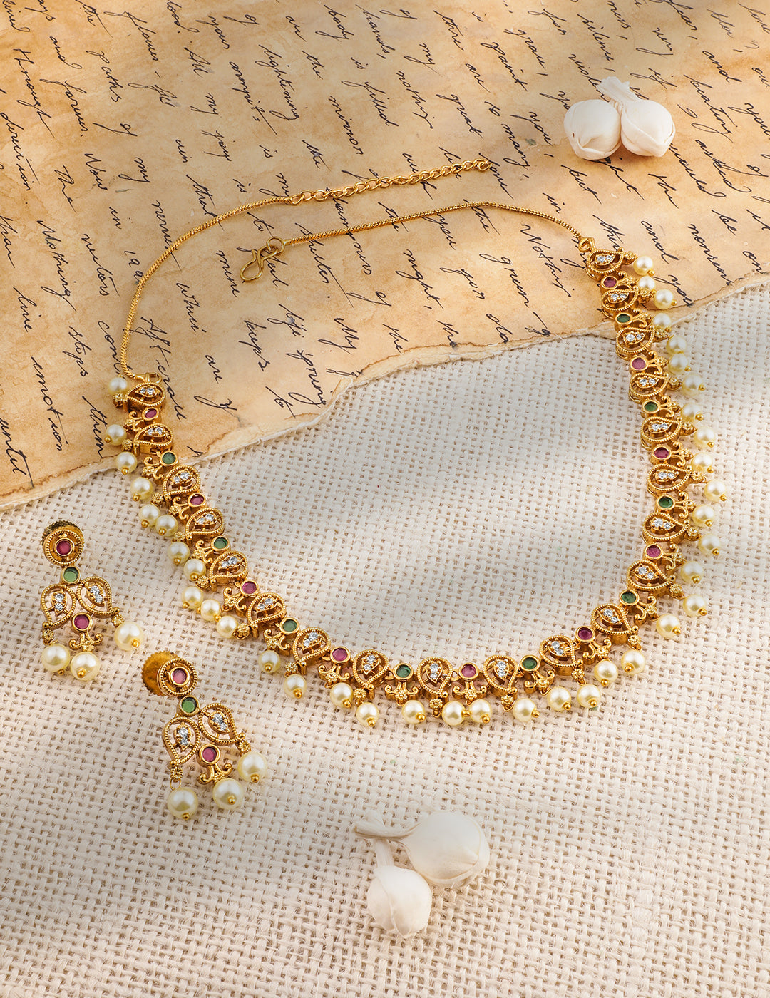 Dazzling Red Green Short Necklace Set フリーサイズ