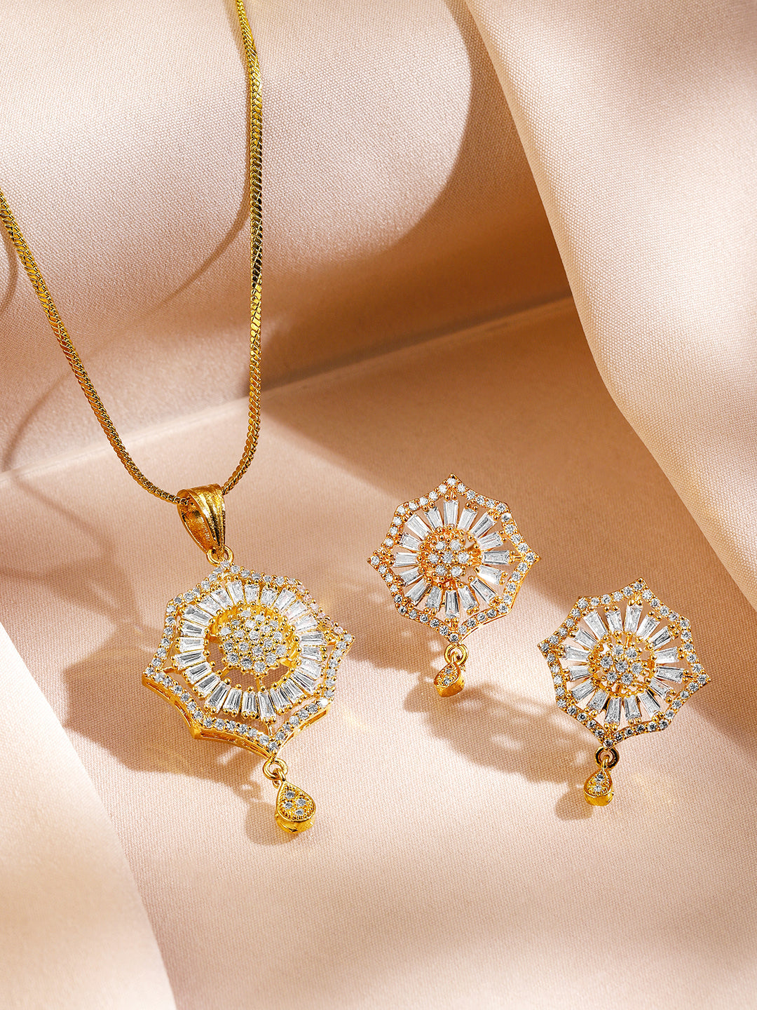 Sparkling American Diamond Zirconia Necklace フリーサイズ