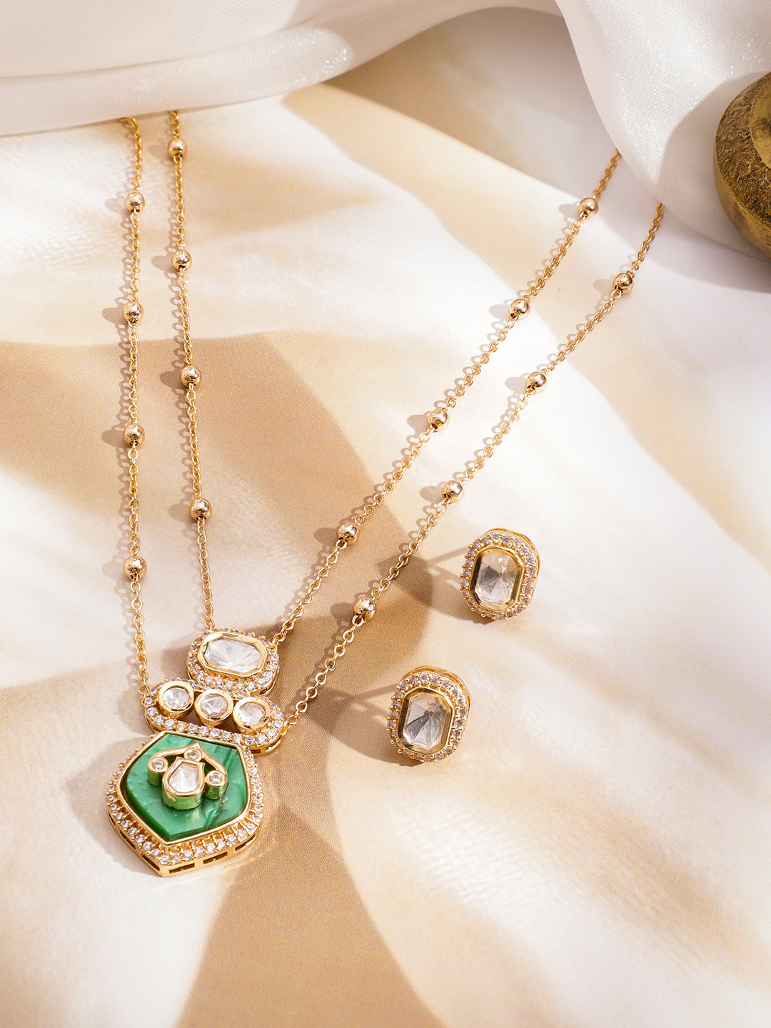 Kundan Grace in Green Necklace Set フリーサイズ