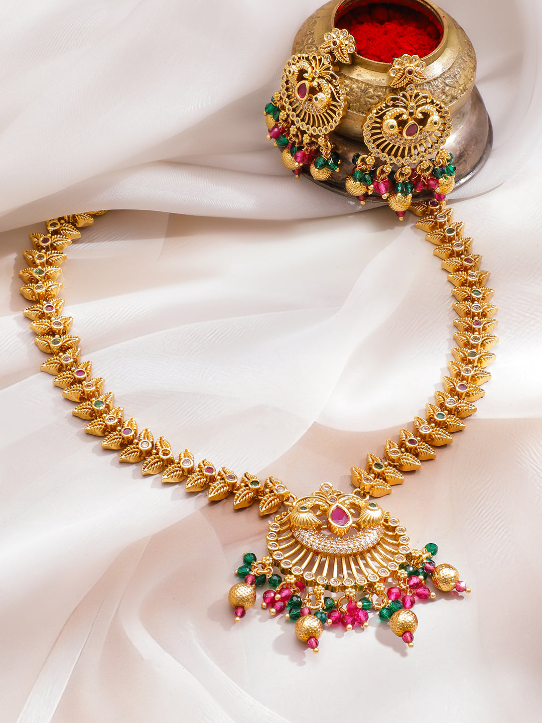 Gold Toned Leaf Design Beaded Necklace Set フリーサイズ
