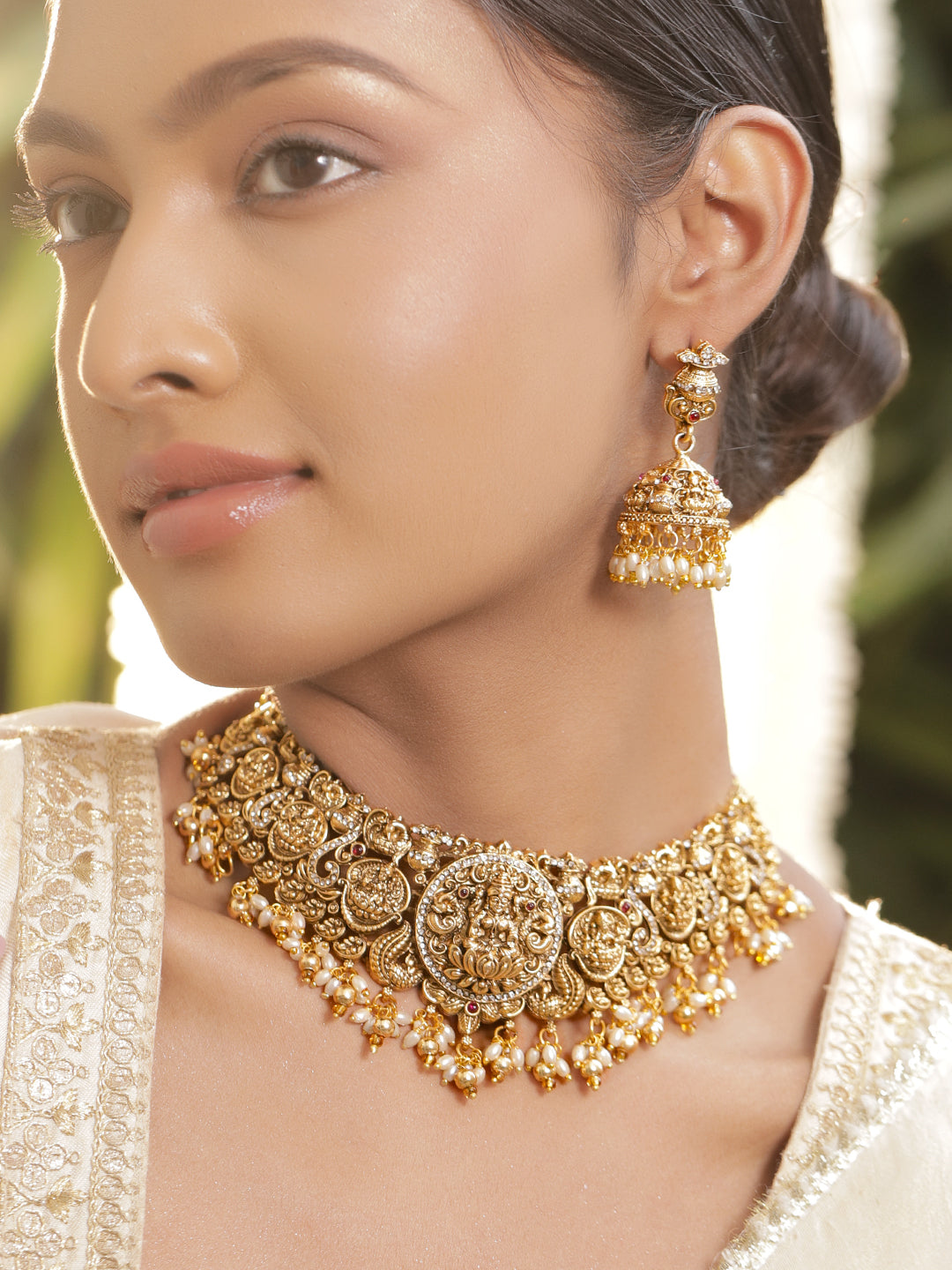 Laxmi Motif Pearl Beaded Gold Necklace Set フリーサイズ