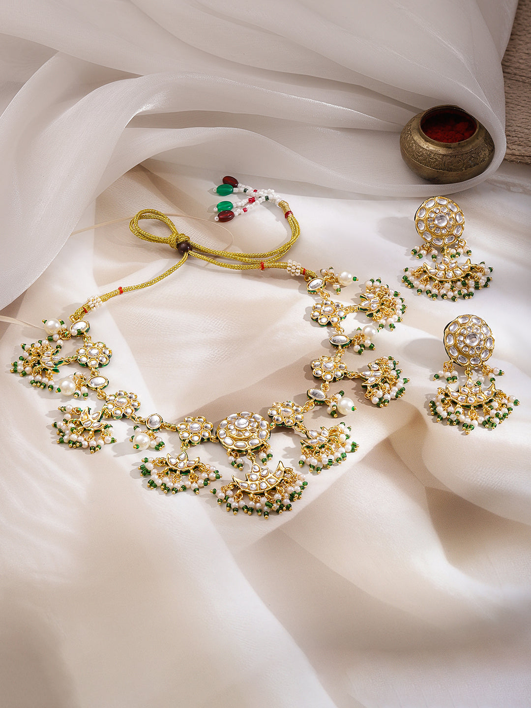 Effortless Radiance Kundan Necklace Set フリーサイズ