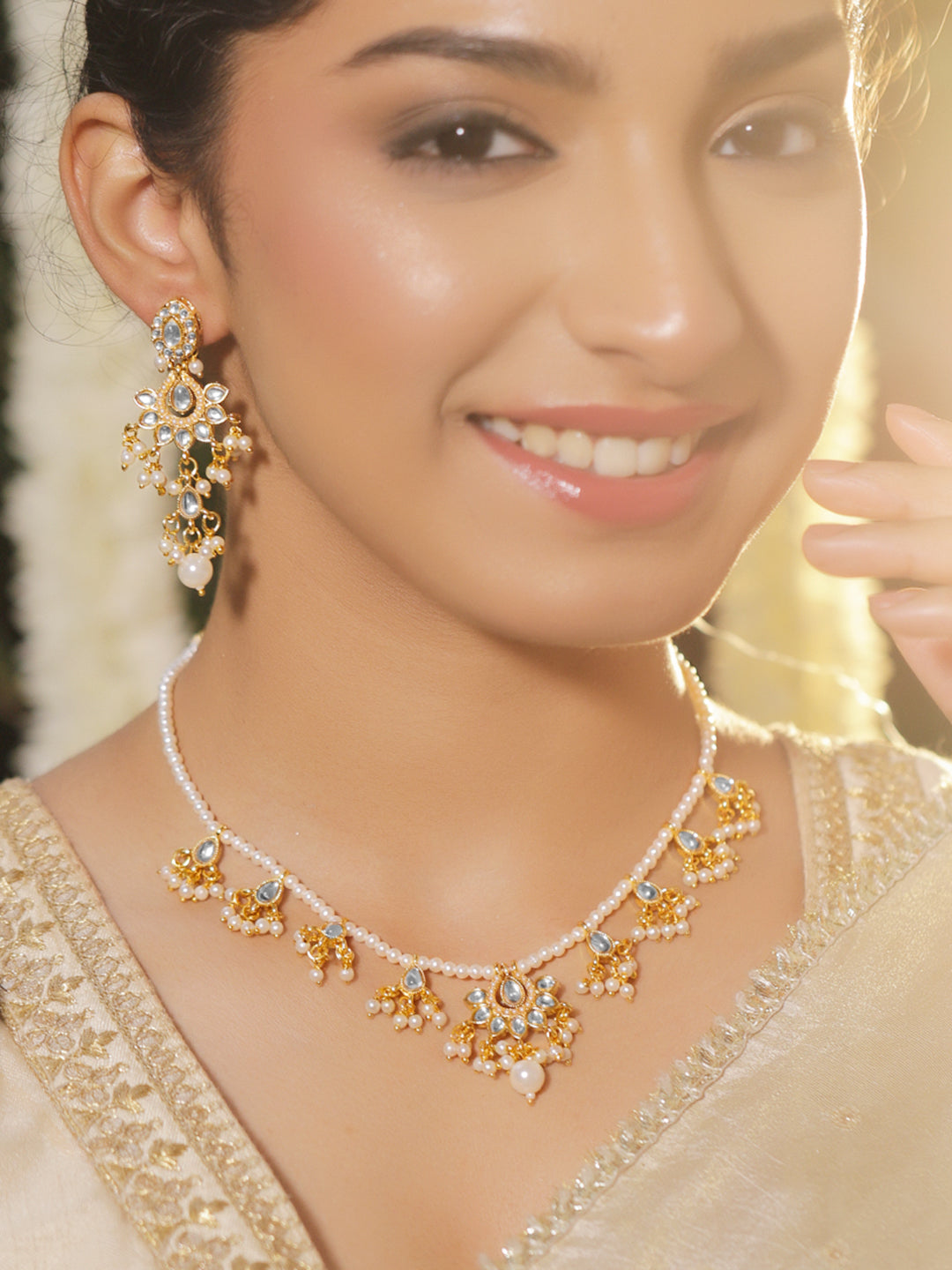 Elegant Hues Kundan Pearls Necklace Set フリーサイズ