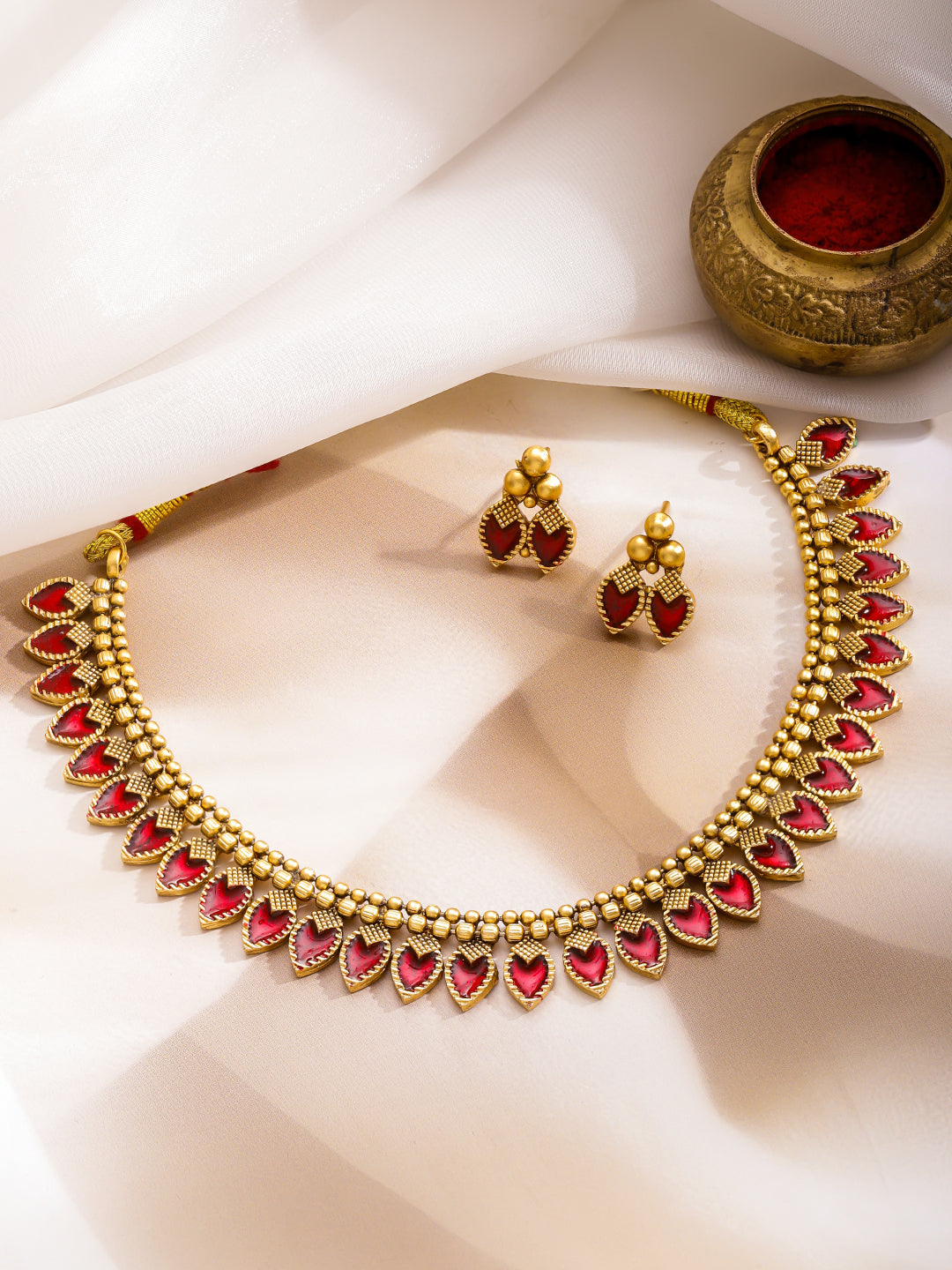 Red Studded Gold Necklace Set フリーサイズ