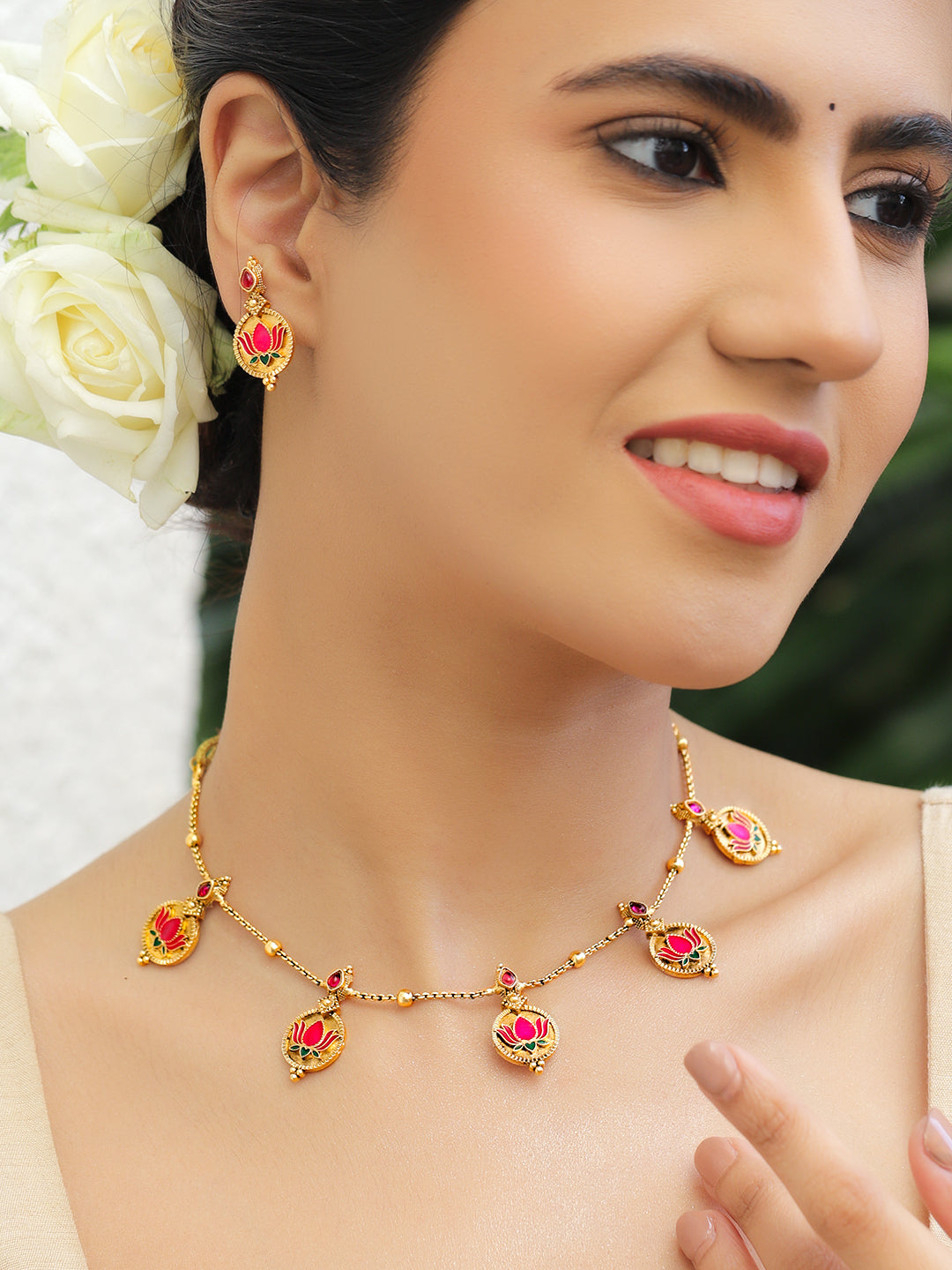 Lotus Motif Gold Necklace Set フリーサイズ