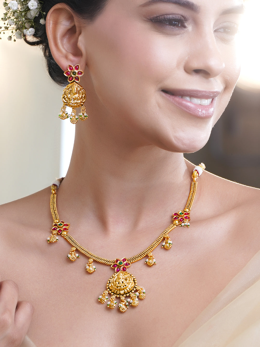 Pink Studded Floral Gold Temple Necklace Set フリーサイズ