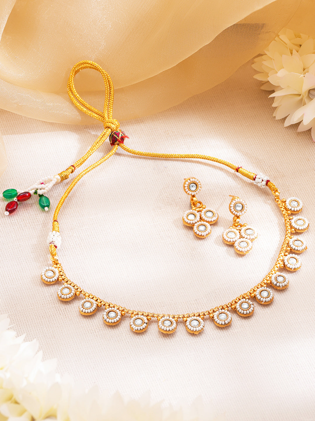 Gold Plated Brass White Kundan Pearl Charm Necklace Set フリーサイズ