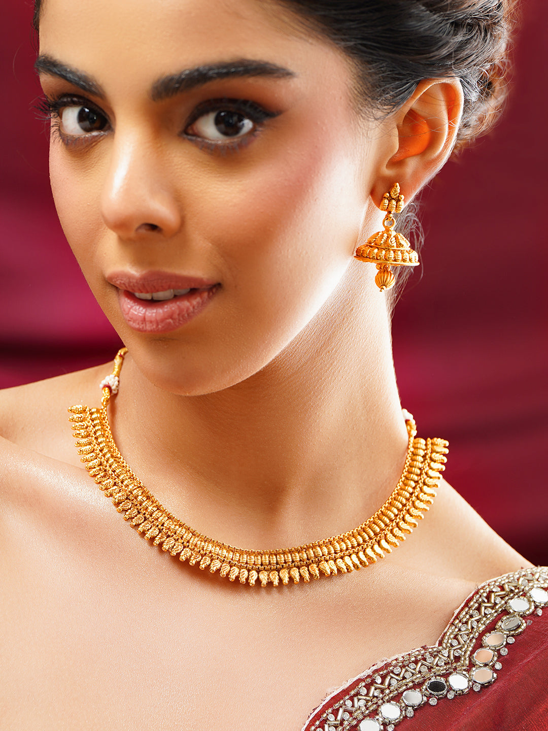 【Rubans】 Gold Plated Traditional Leaf Motif Necklace Set with Jhumkas｜ゴールドメッキ トラディショナル リーフモチーフ ネックレスセット（ジュムカ付き）