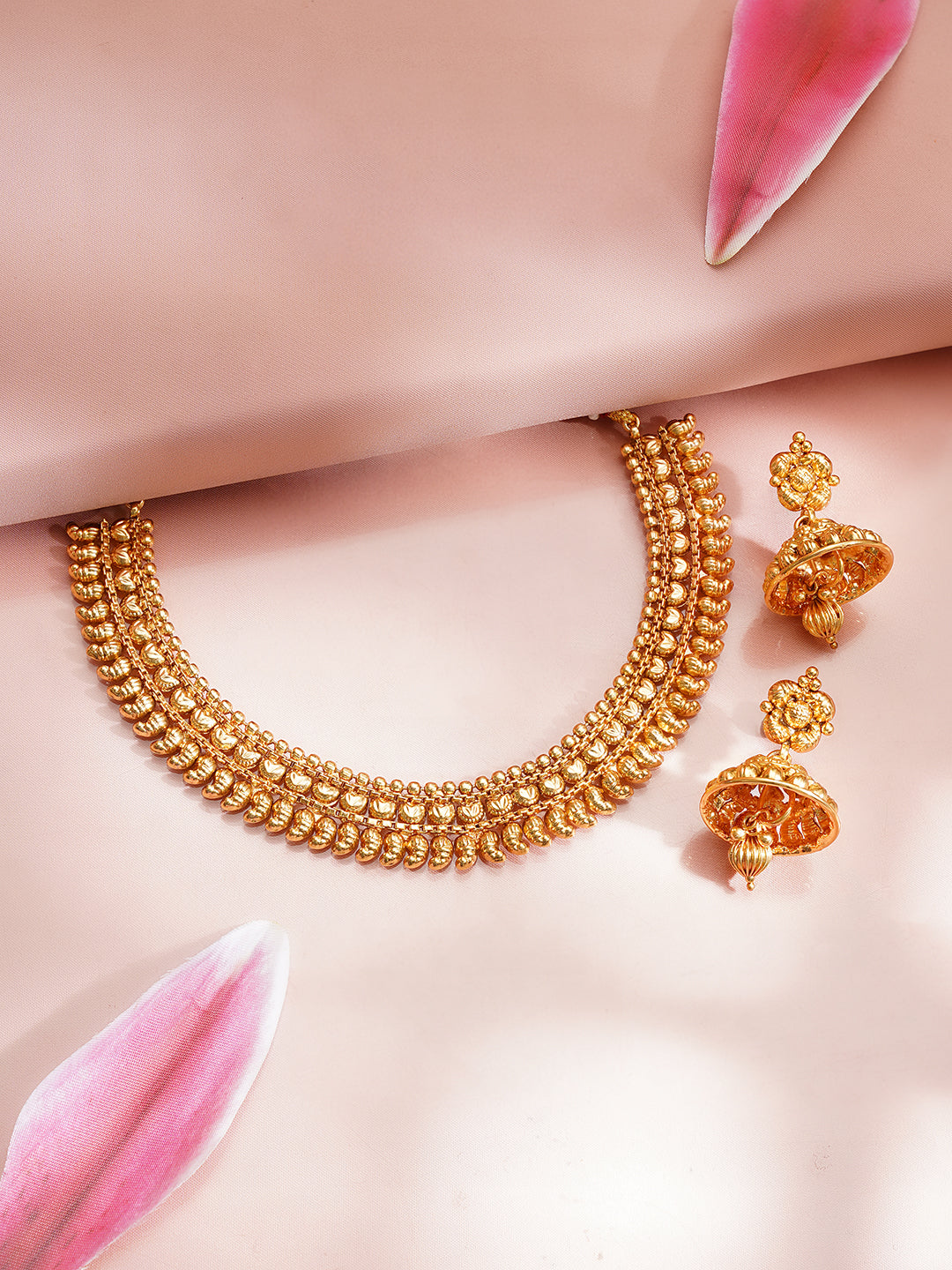 【Rubans】 Gold Plated Traditional Beaded Necklace Set with Jhumkas｜ゴールドメッキ トラディショナル ビーズ ネックレスセット（ジュムカ付き）