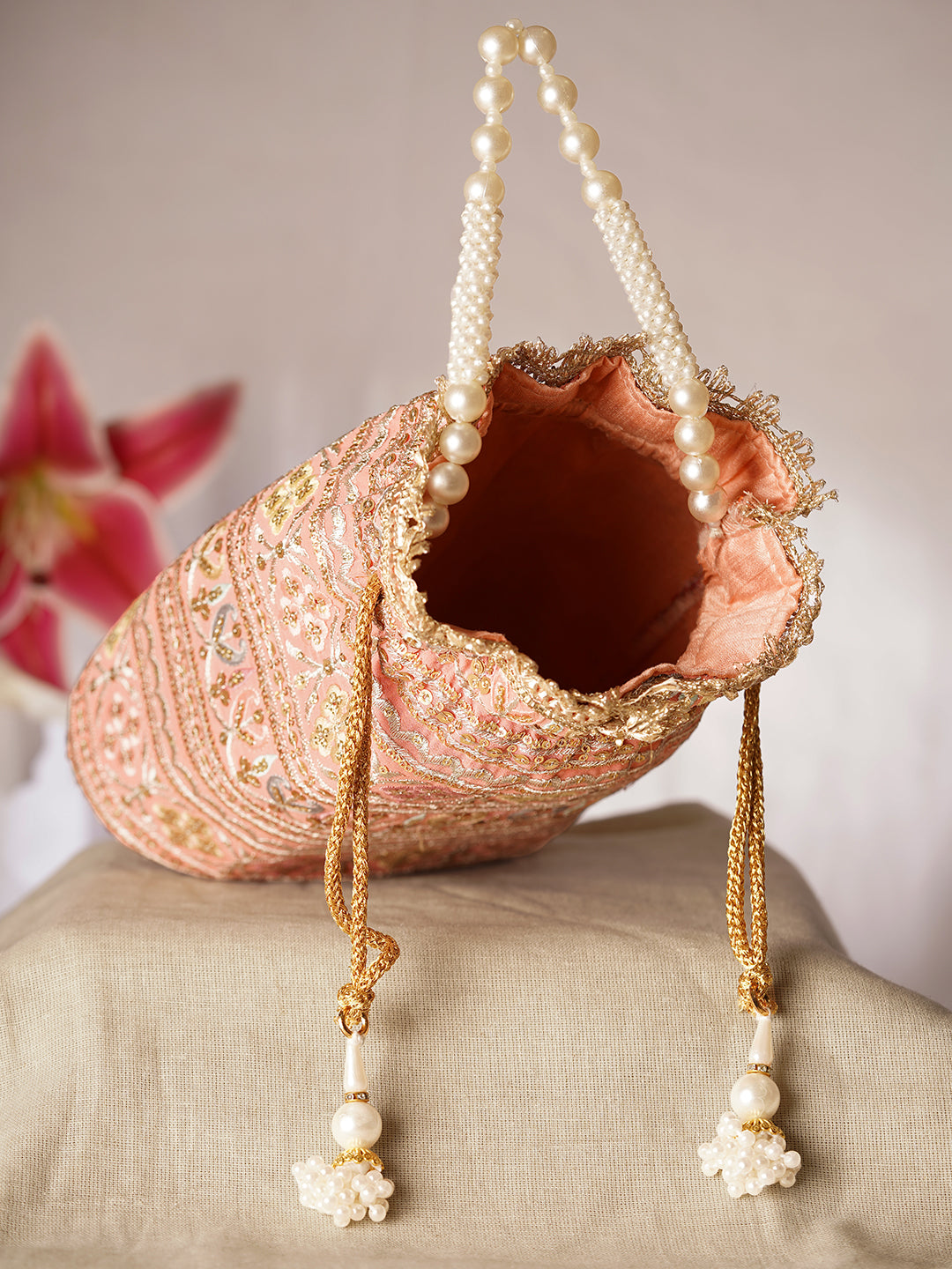 Peach Pink Embroidered Bridal Potli Bag with Pearl Handle フリーサイズ