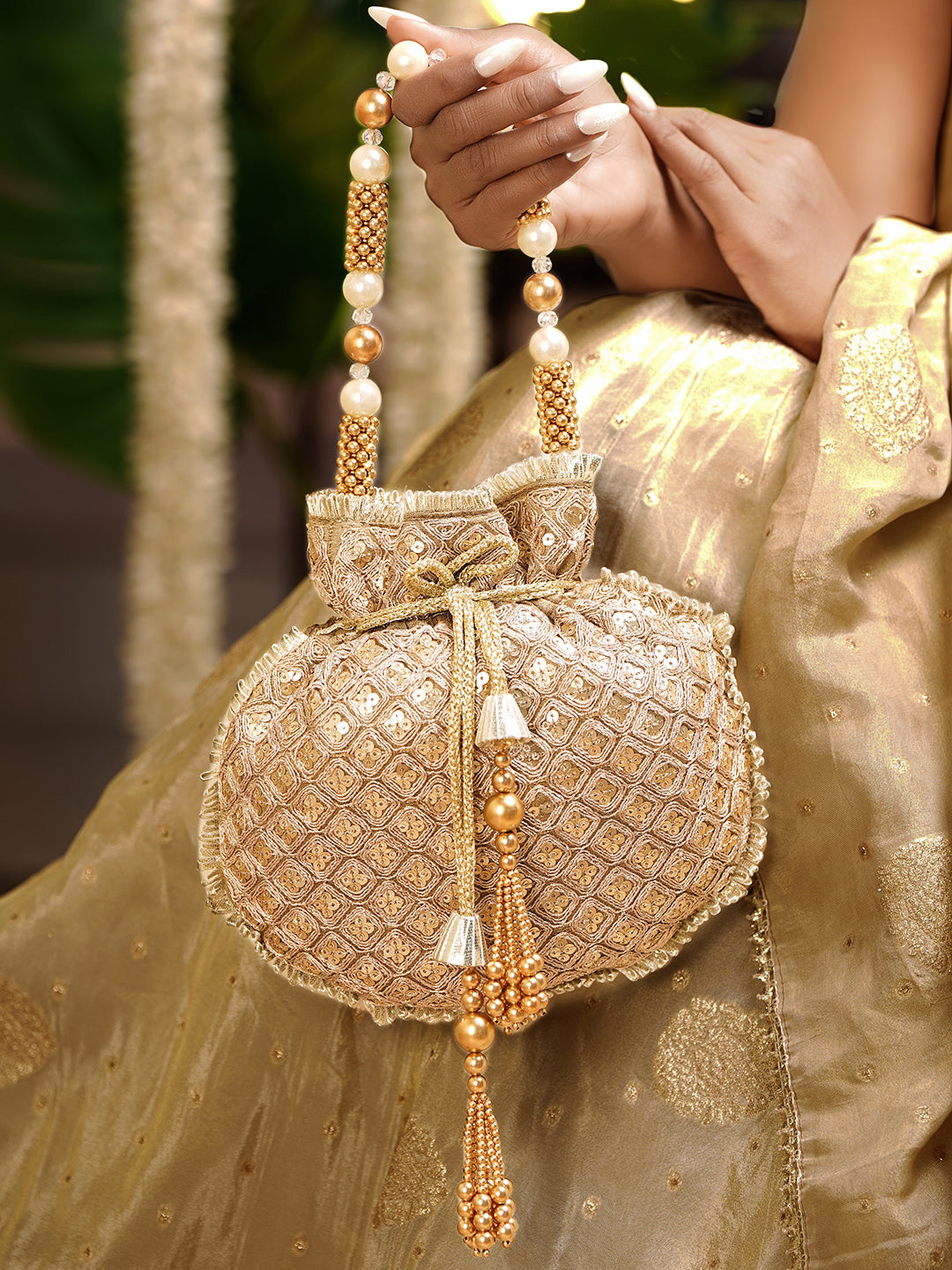Regal Golden Beige Handcrafted Potli Bag フリーサイズ