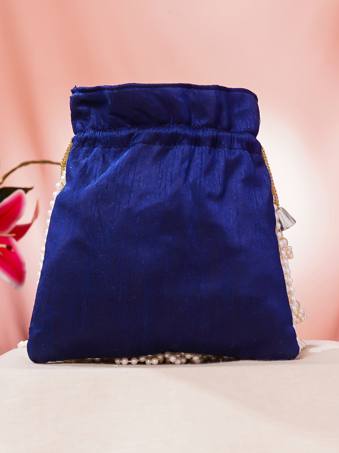【Rubans】 Navy Blue Pearl Embellished Embroidered Potli Bag｜ネイビーブルー パール エンブロイダリー ポトリバッグ