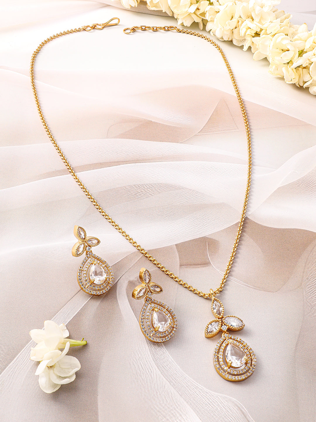 Rubans 22K Gold-Plated Grey Stone and White Cubic Zirconia Studded Pendant Jewellery Set フリーサイズ