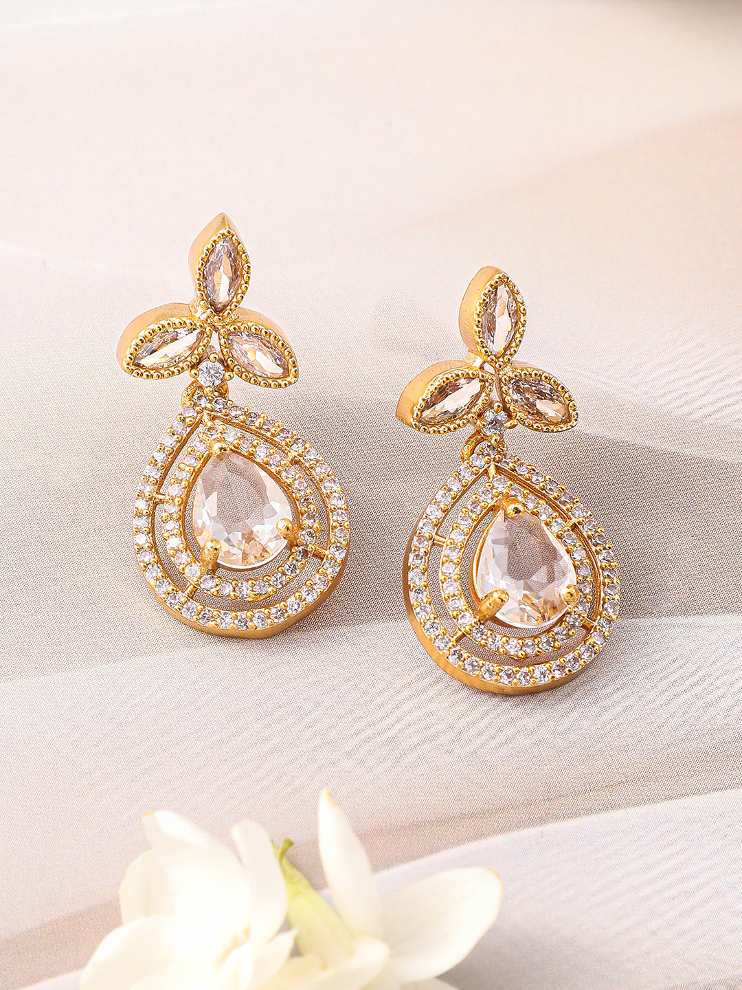Rubans 22K Gold-Plated Grey Stone and White Cubic Zirconia Studded Pendant Jewellery Set フリーサイズ