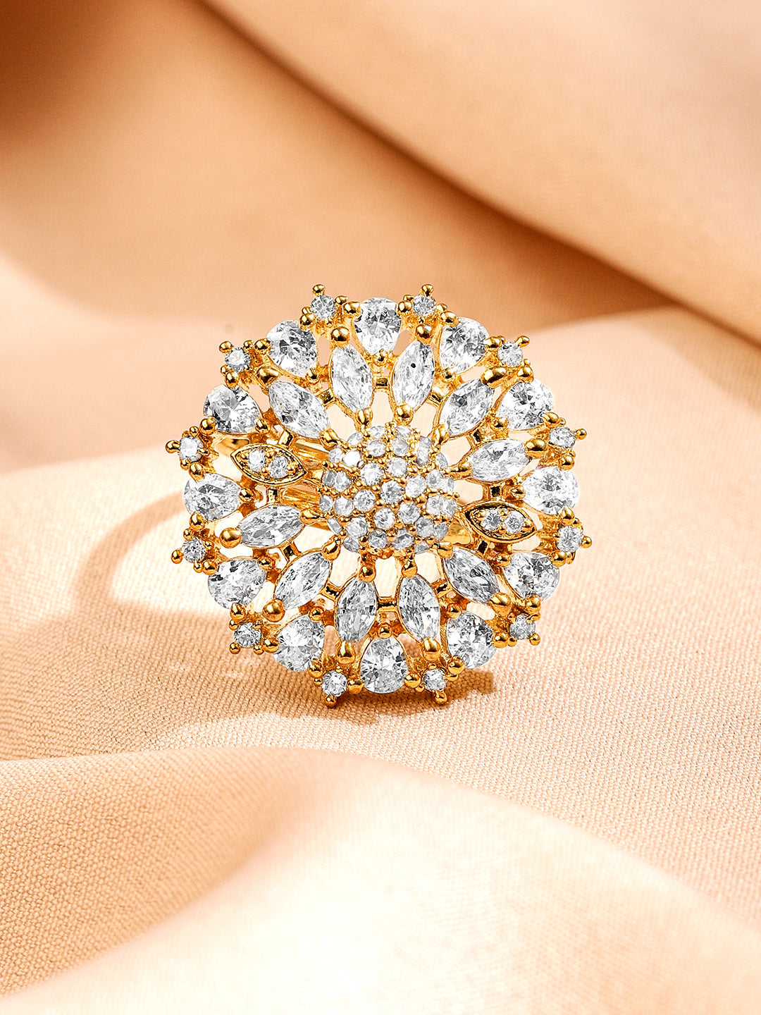 American Diamond Zirconia Gold Floral Ring フリーサイズ