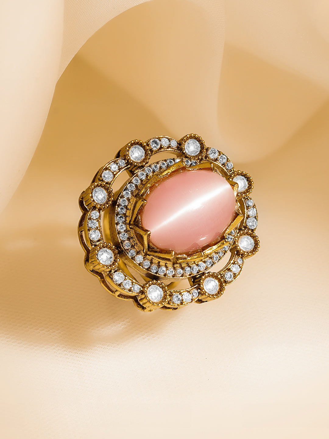 Elegant Blush Gemstone Cocktail Ring フリーサイズ