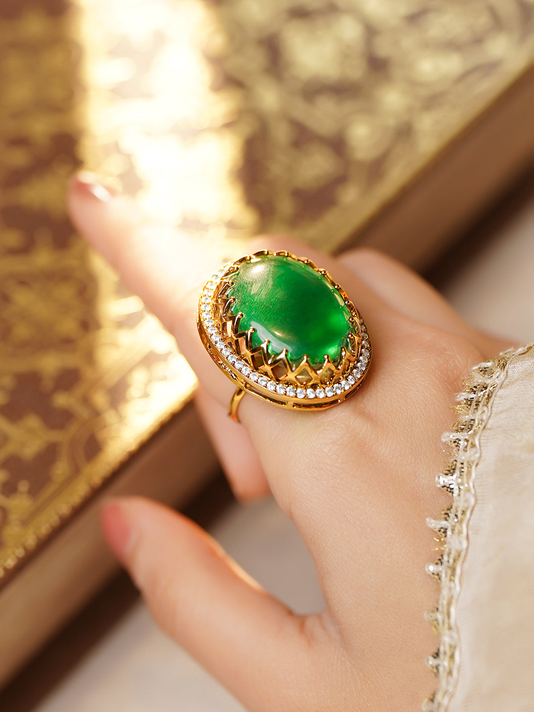 Golden Regal Emerald Fashion Ring フリーサイズ
