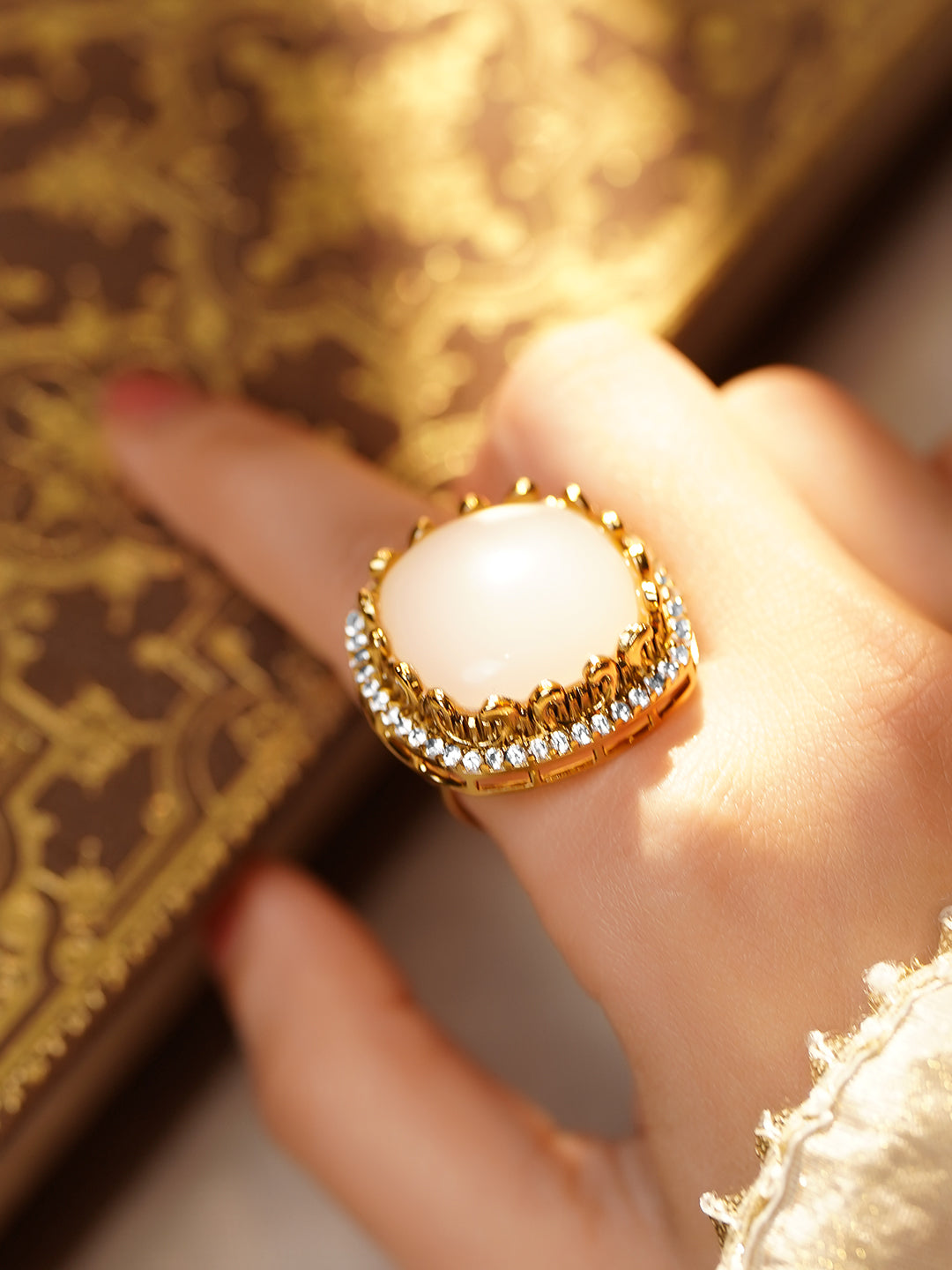 Luxe Gold Opala Cocktail Ring フリーサイズ