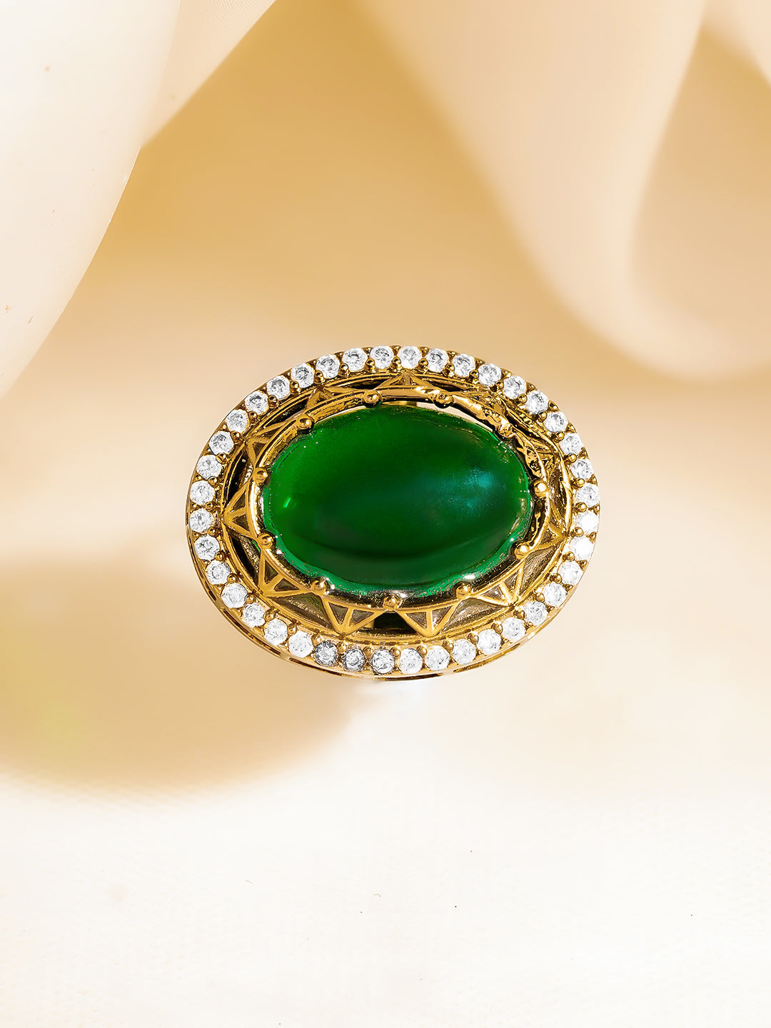 Regal Emerald Gemstone Cocktail Ring フリーサイズ