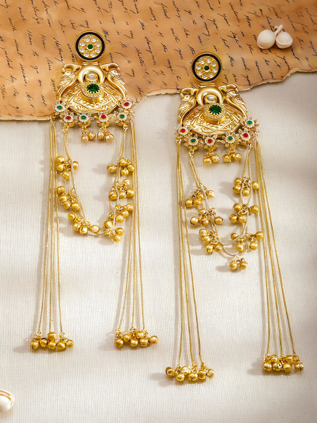 Floral Pink & Green Bird Motif Gold Kashmiri Earrings フリーサイズ