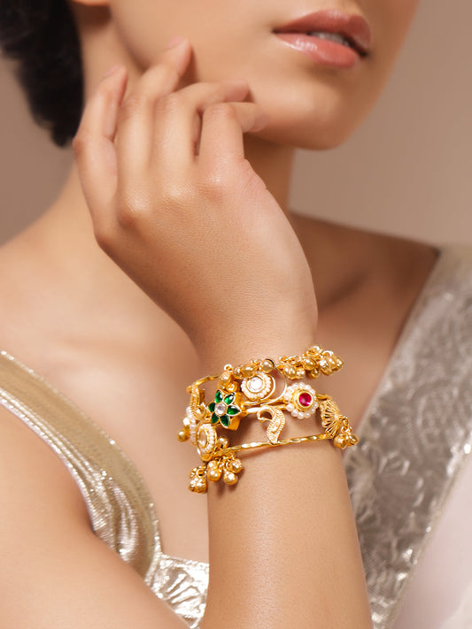 Floral Green Gold Toned Bracelet フリーサイズ
