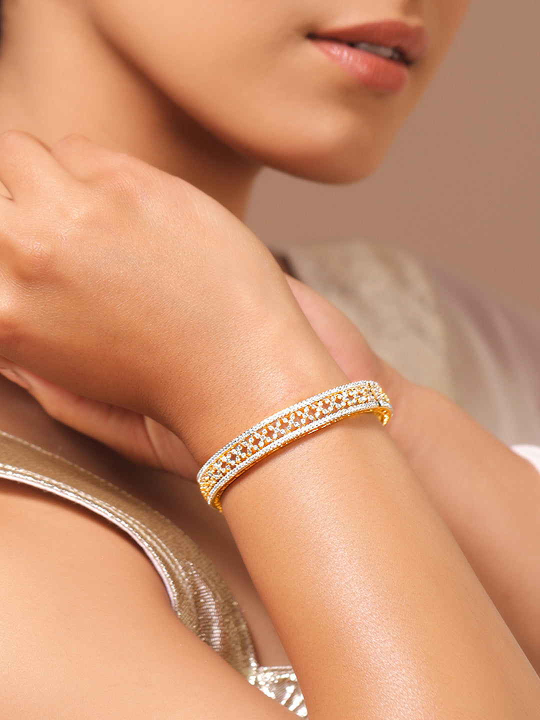 American Diamond Zirconia Golden Bracelet フリーサイズ