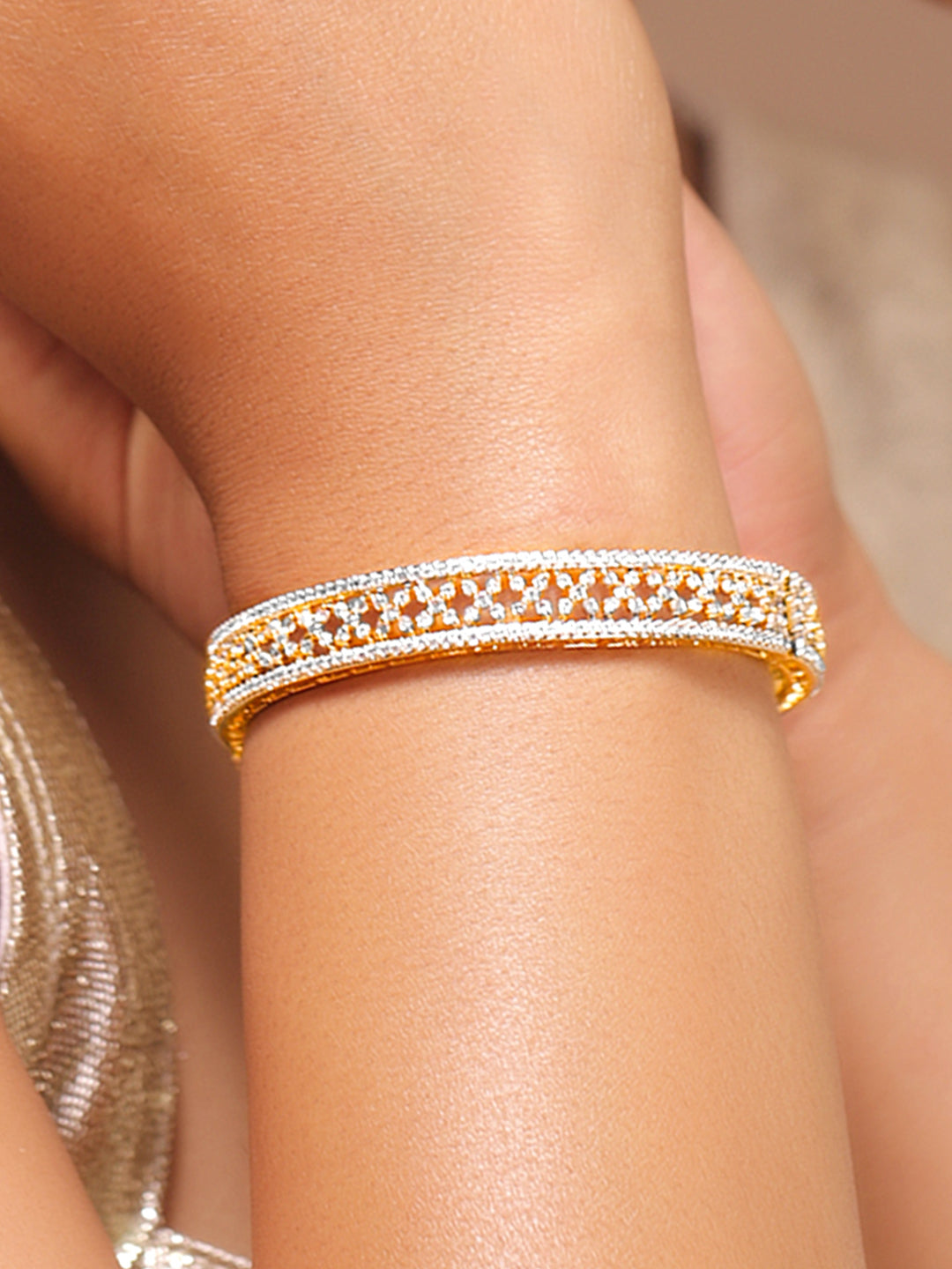 American Diamond Zirconia Golden Bracelet フリーサイズ