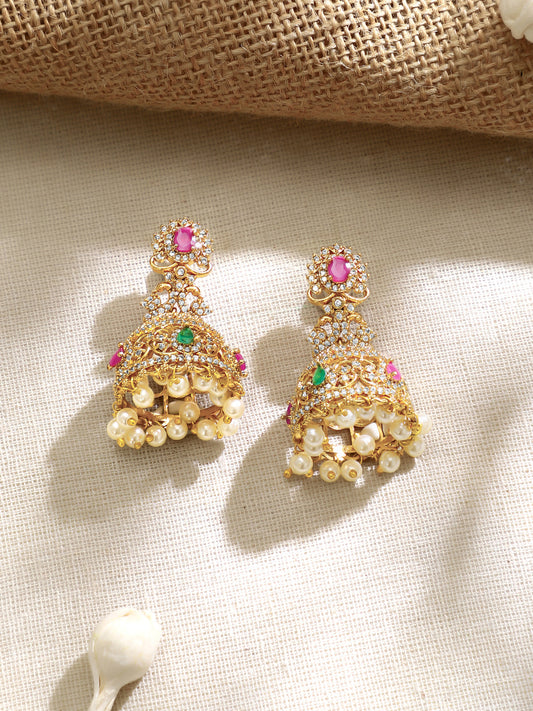 【Rubans】Gold Plated Ruby Emerald Pearl Drop Jhumka Earrings｜ゴールドメッキ ルビー エメラルド パール ドロップ ジュムカピアス