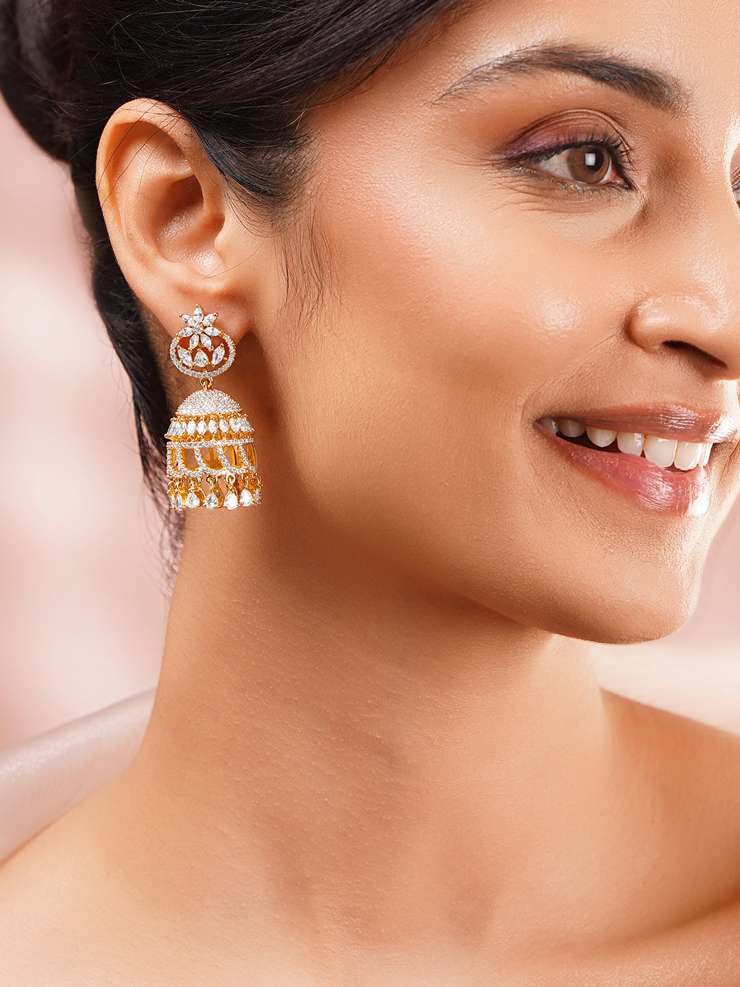 【Rubans】Gold Plated Dawn Crystal Dome Jhumka Earrings｜ゴールドメッキ ドーン クリスタル ドーム ジュムカピアス