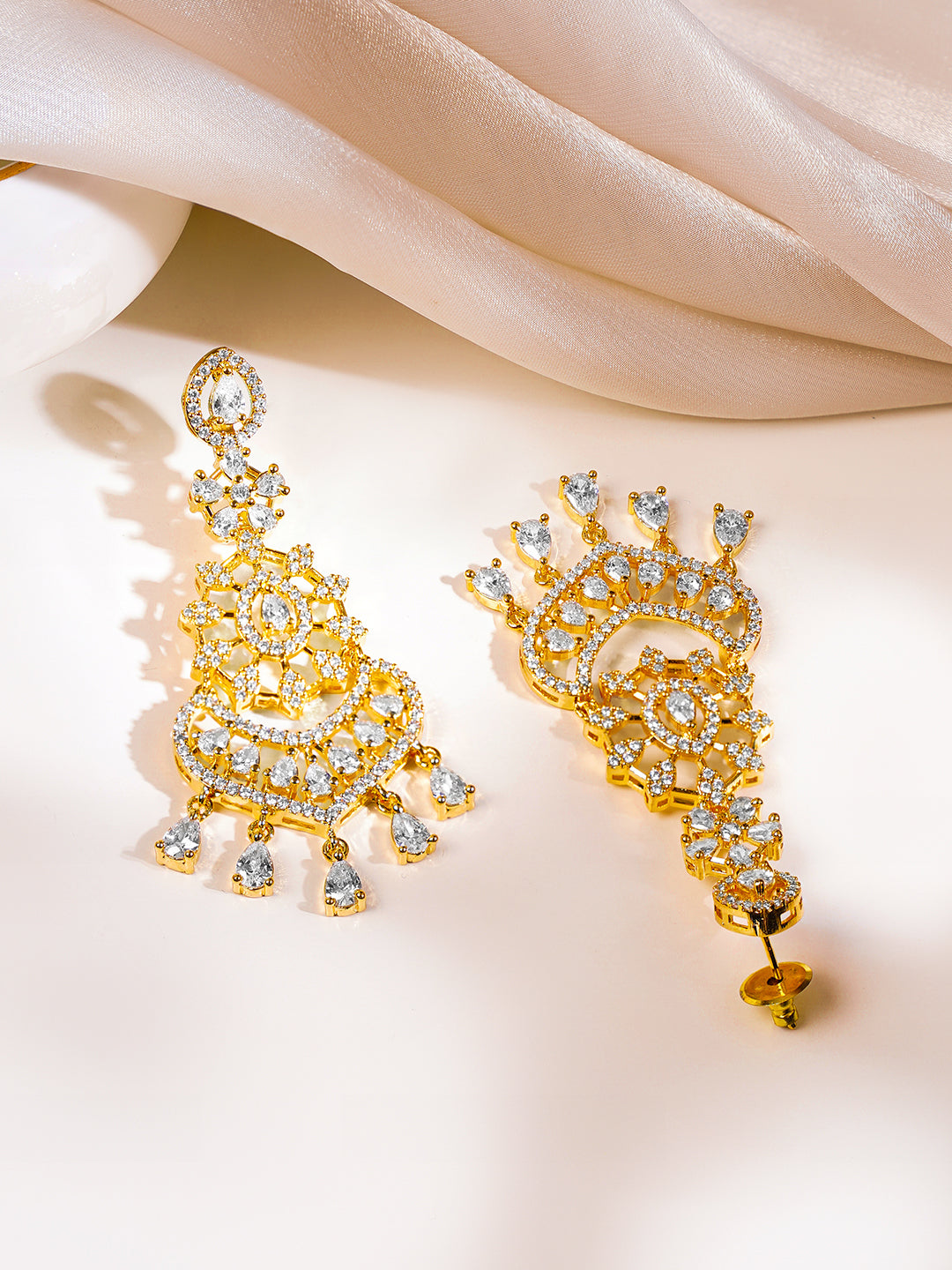 【Rubans】 Gold Plated American Diamond Dangler Earrings｜ゴールドメッキ アメリカンダイヤモンド ダングラーイヤリング
