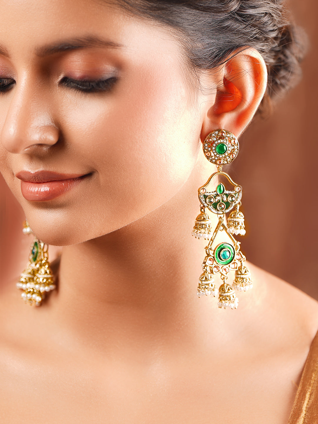 【Rubans】 Gold Plated American Diamond Zirconia Multi Layered Emerald Green Duster Dangler Earrings｜ゴールドメッキ アメリカンダイヤモンド マルチレイヤー エメラルドグリーン ダスター ダングラー イヤリング