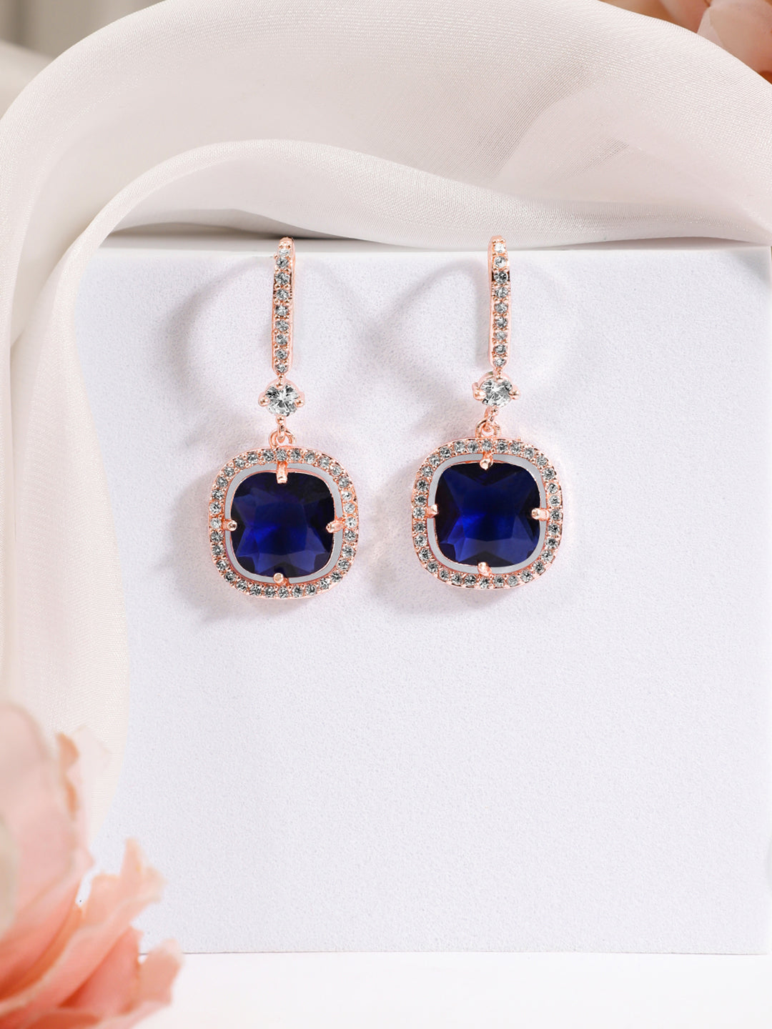 Modern Chic Blue Zirconia Drop Earrings フリーサイズ