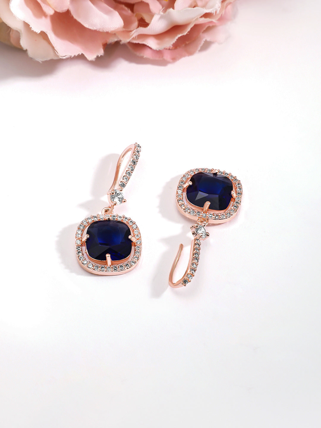 Modern Chic Blue Zirconia Drop Earrings フリーサイズ
