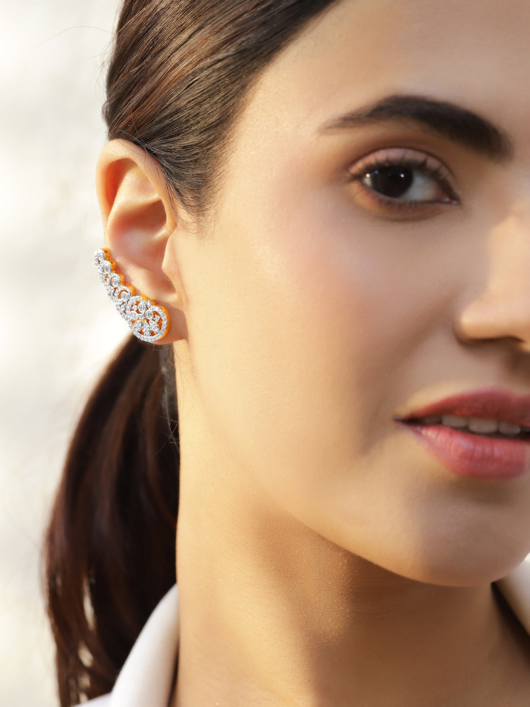 Daisy Dream Crystal Sparkling Stud Earrings フリーサイズ