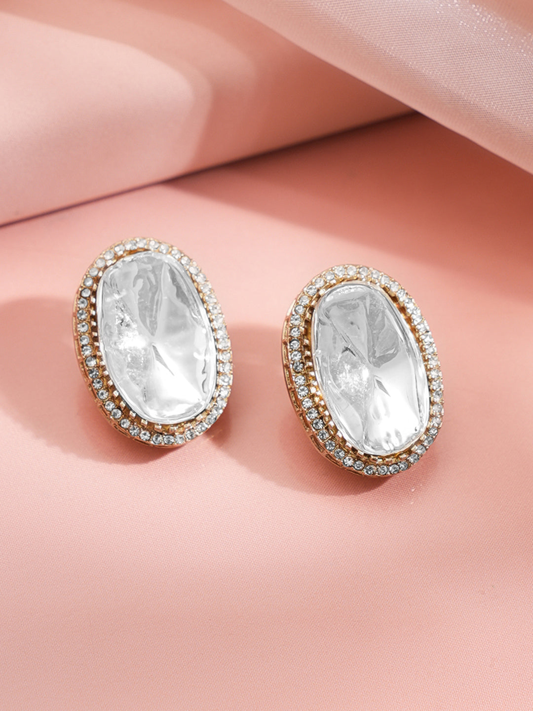 Grand Glow Oversized Stud Earrings フリーサイズ