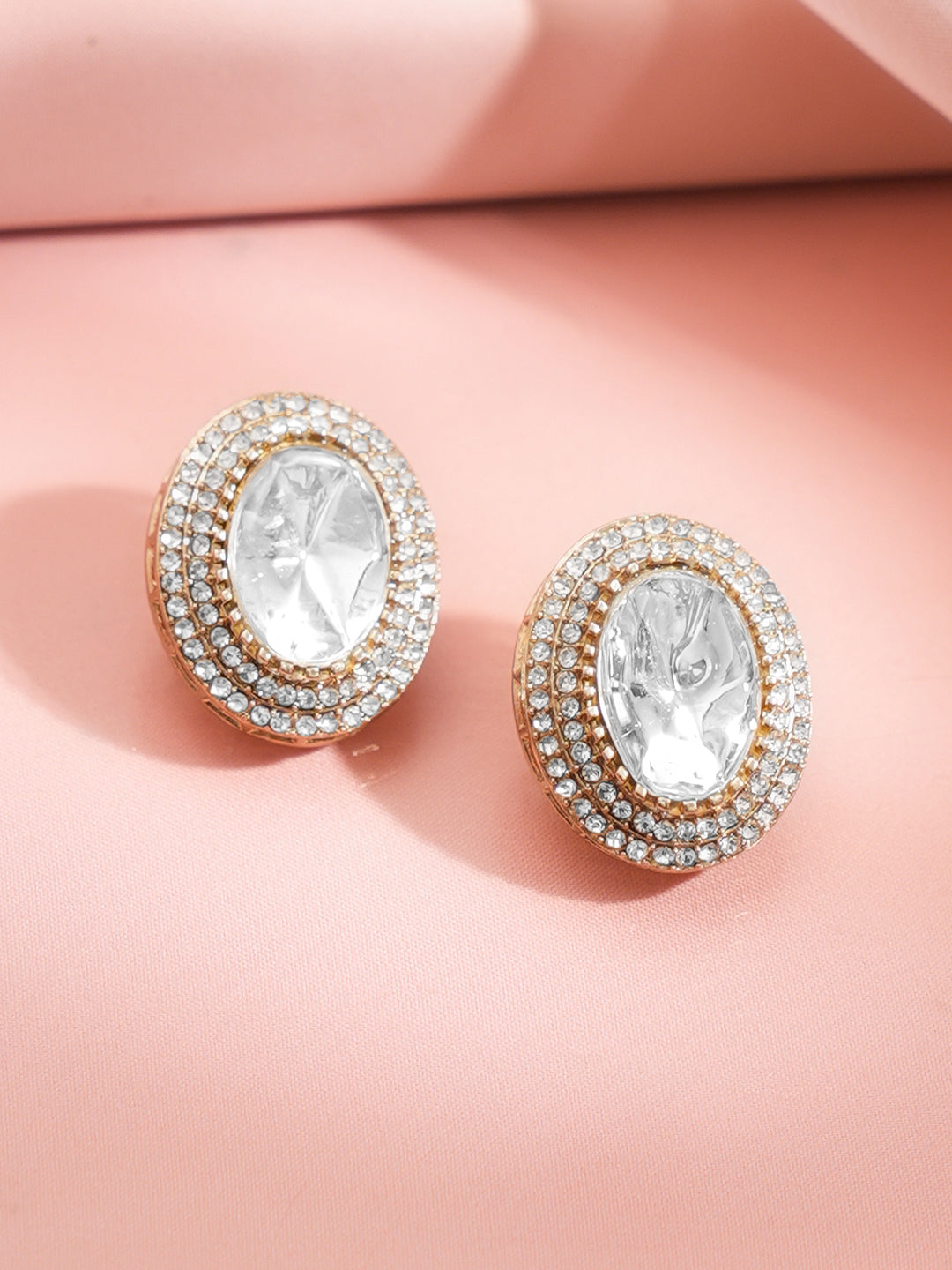 Glow Charm Oversized Stud Earrings フリーサイズ