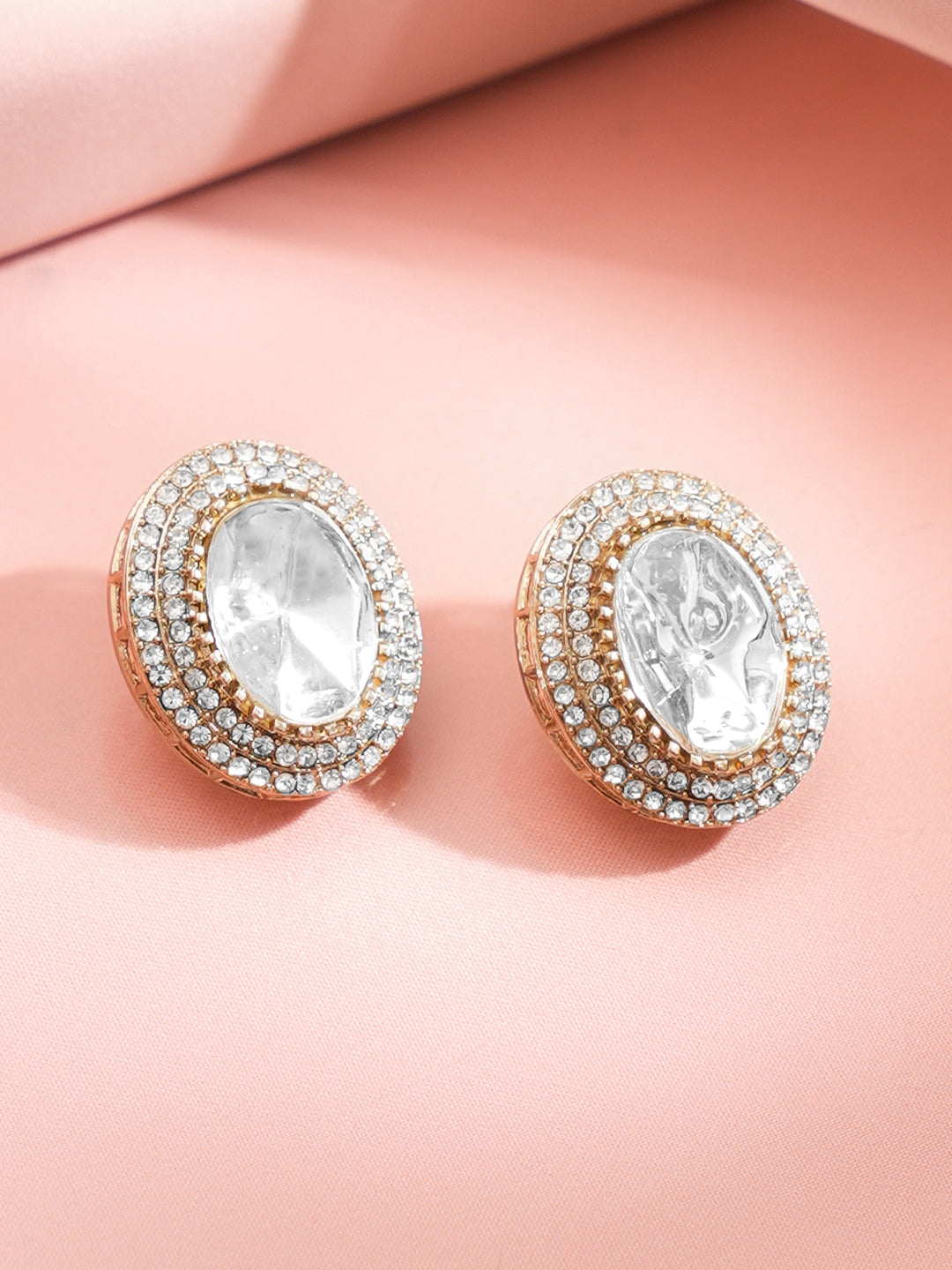 Glow Charm Oversized Stud Earrings フリーサイズ