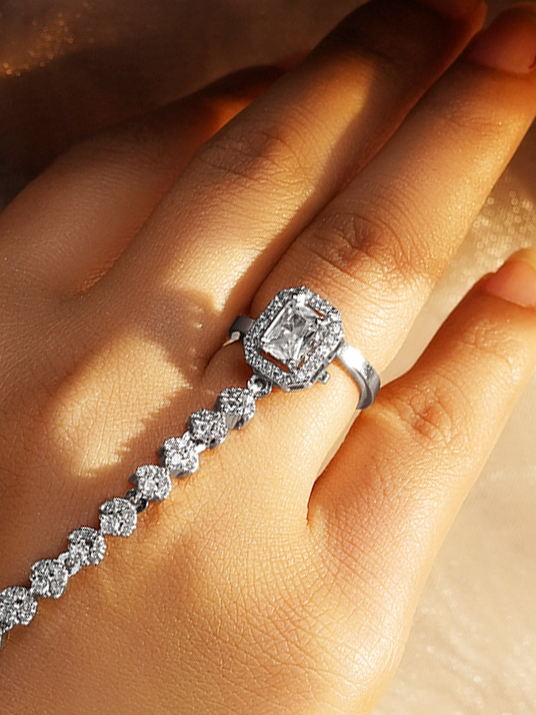Occasion Glam Cubic Zirconia Hand Harness Bracelet フリーサイズ