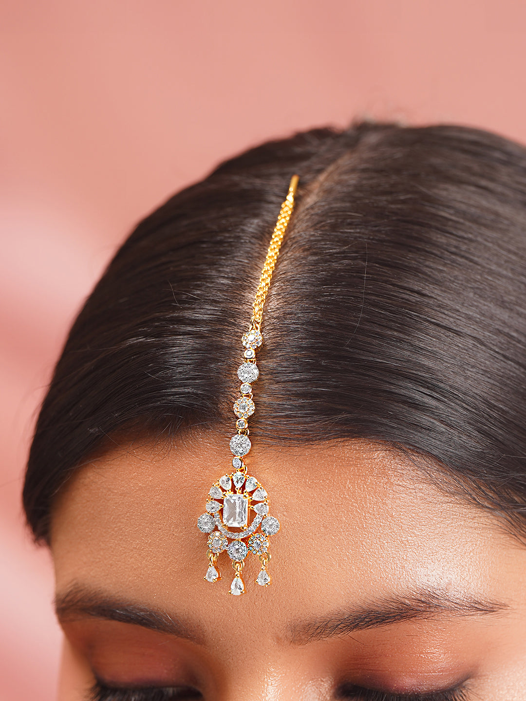 【Rubans】Gold Plated Sparkle Cubic Zirconia Teardrop Maangtikka｜ゴールドメッキ スパークル キュービックジルコニア ティアドロップ マンティッカ