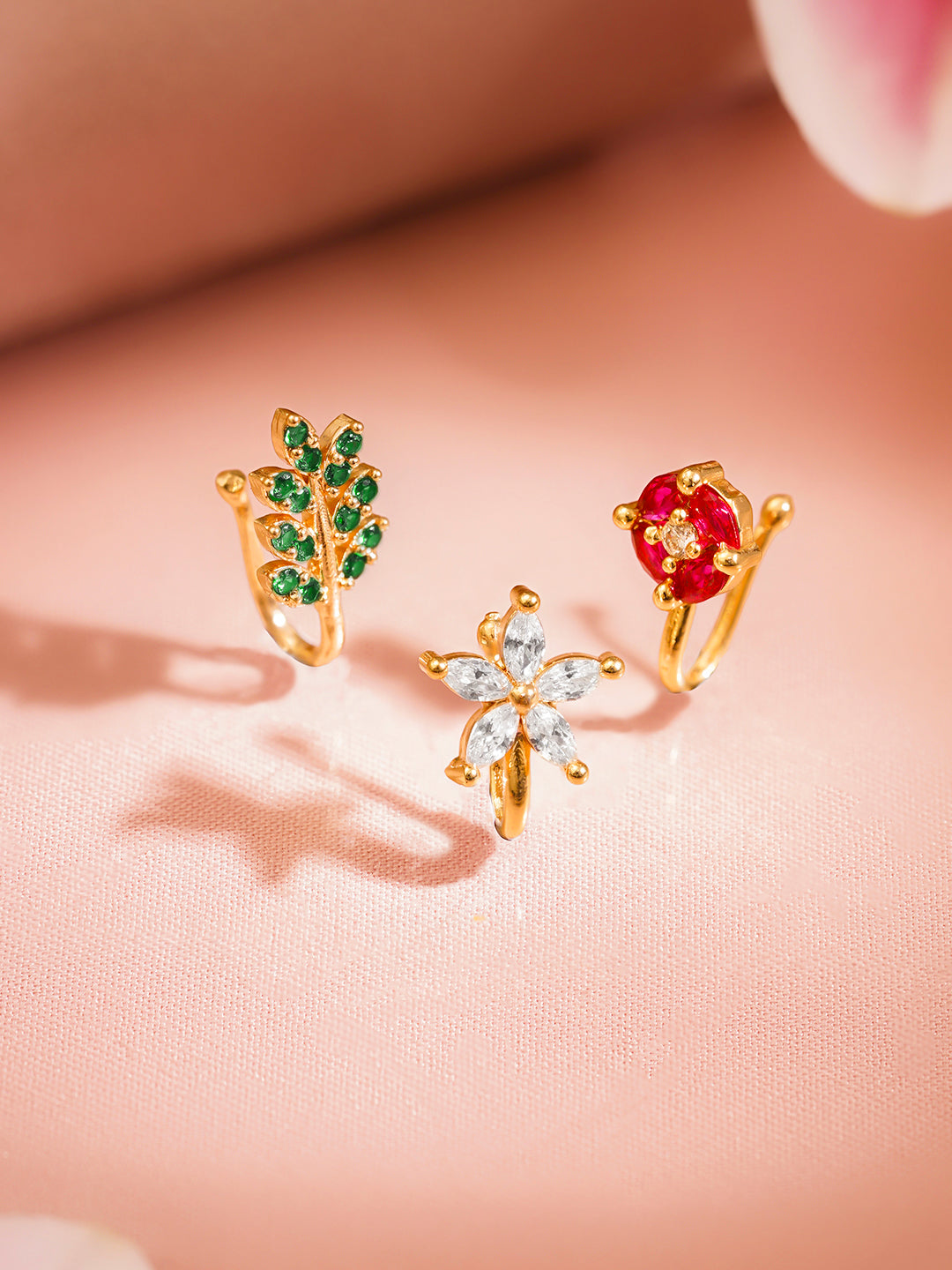 Leafy Floral Zirconia Studded Nose Pins フリーサイズ