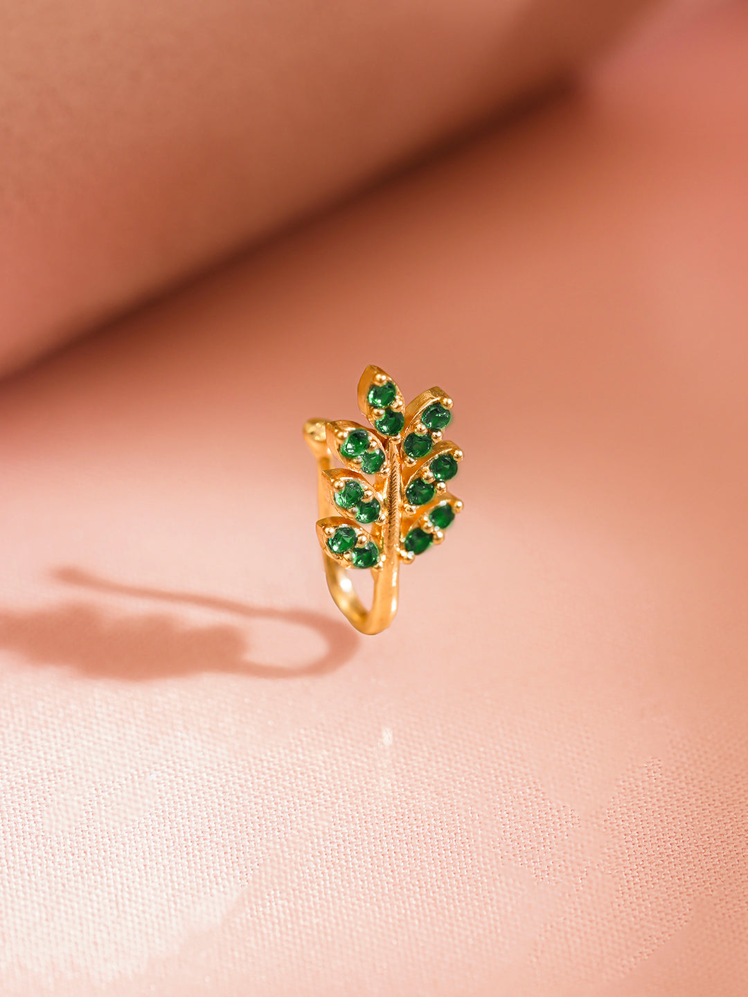 Leafy Floral Zirconia Studded Nose Pins フリーサイズ