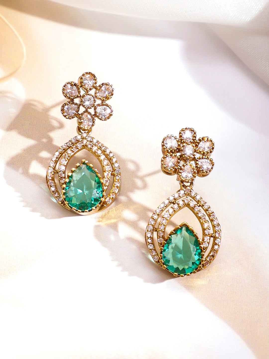 Emerald Rhythm Golden Necklace Set フリーサイズ