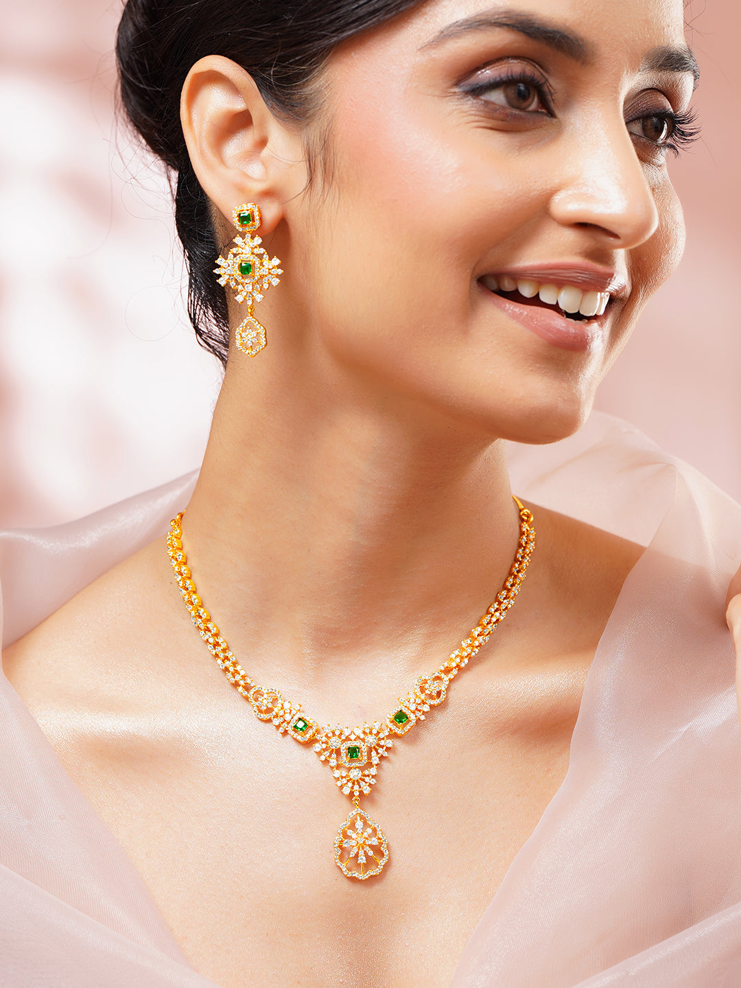 【Rubans】Gold Plated Royal Emerald Cluster Zirconia Necklace Set｜ゴールドメッキ ロイヤル エメラルド クラスター ジルコニア ネックレスセット