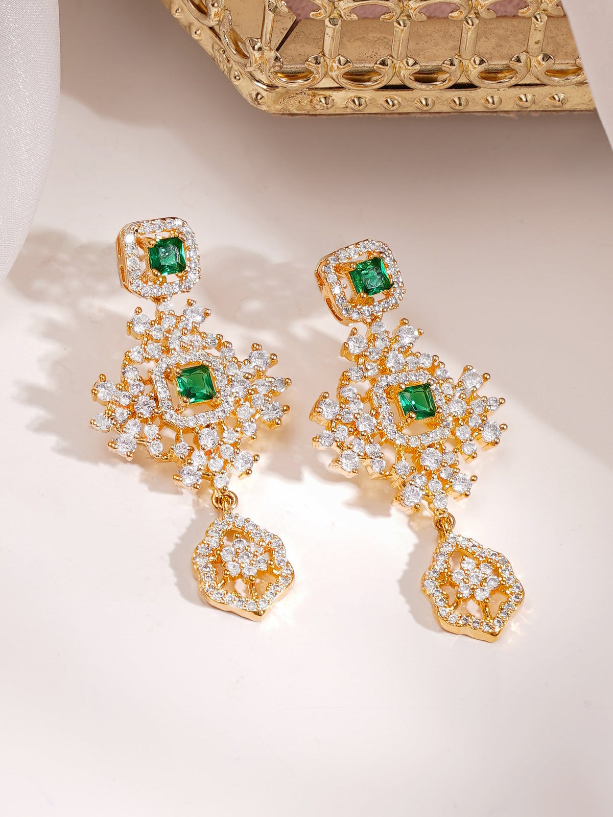 【Rubans】Gold Plated Royal Emerald Cluster Zirconia Necklace Set｜ゴールドメッキ ロイヤル エメラルド クラスター ジルコニア ネックレスセット