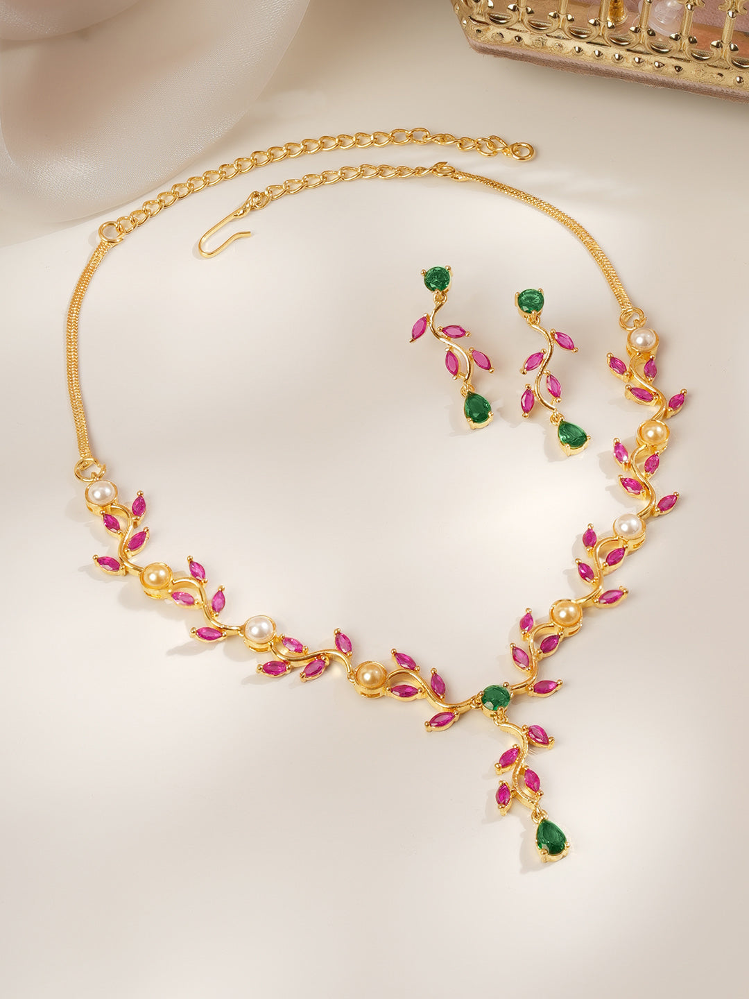 【Rubans】Gold Plated Festive Vine Ruby Emerald Pearl Necklace Set｜ゴールドメッキ フェスティブ ヴァイン ルビー エメラルド パール ネックレスセット