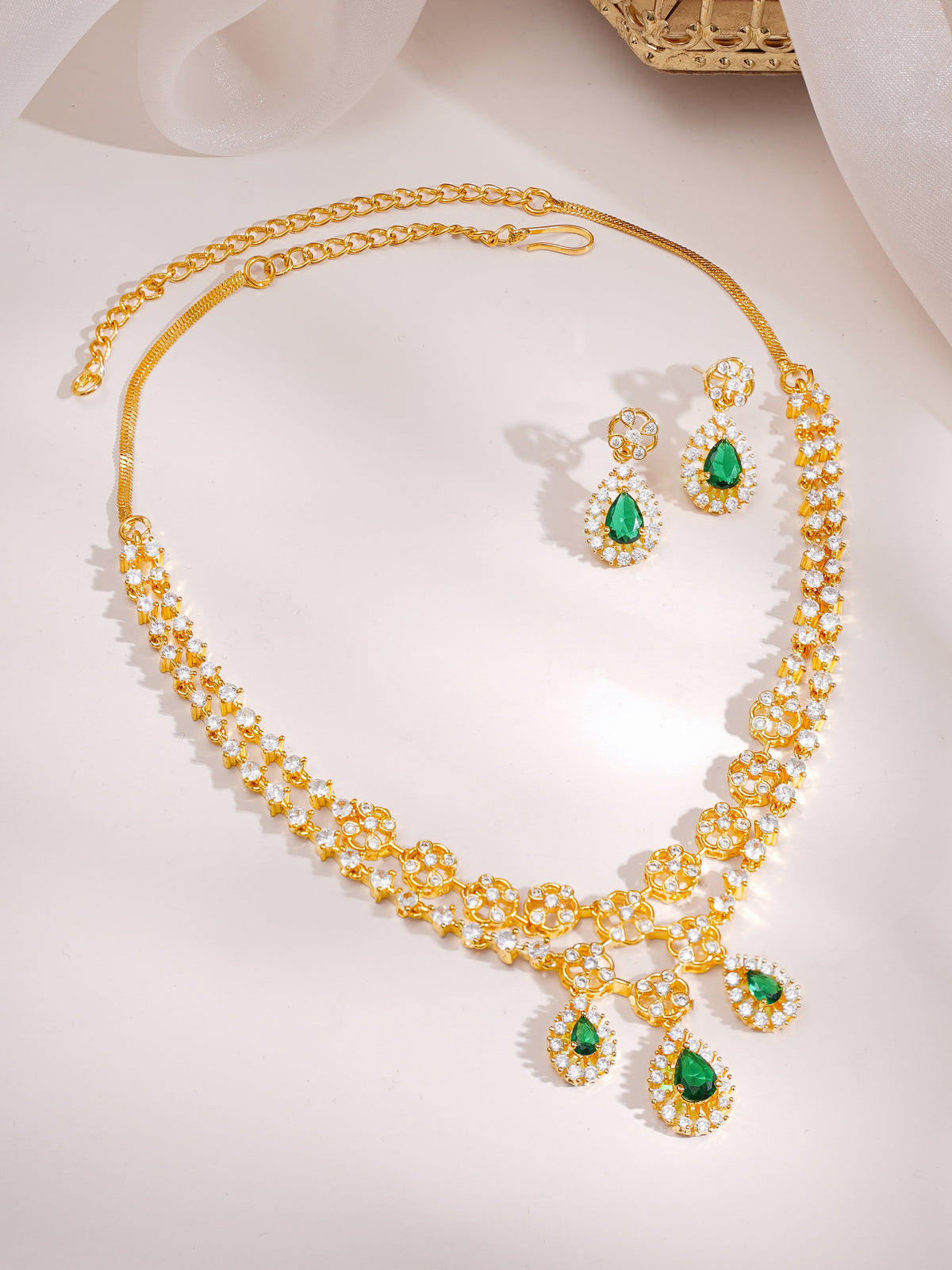 【Rubans】Gold Plated Emerald Dewdrop Floral Zirconia Necklace Set｜ゴールドメッキ エメラルド デュードロップ フローラル ジルコニア ネックレスセット